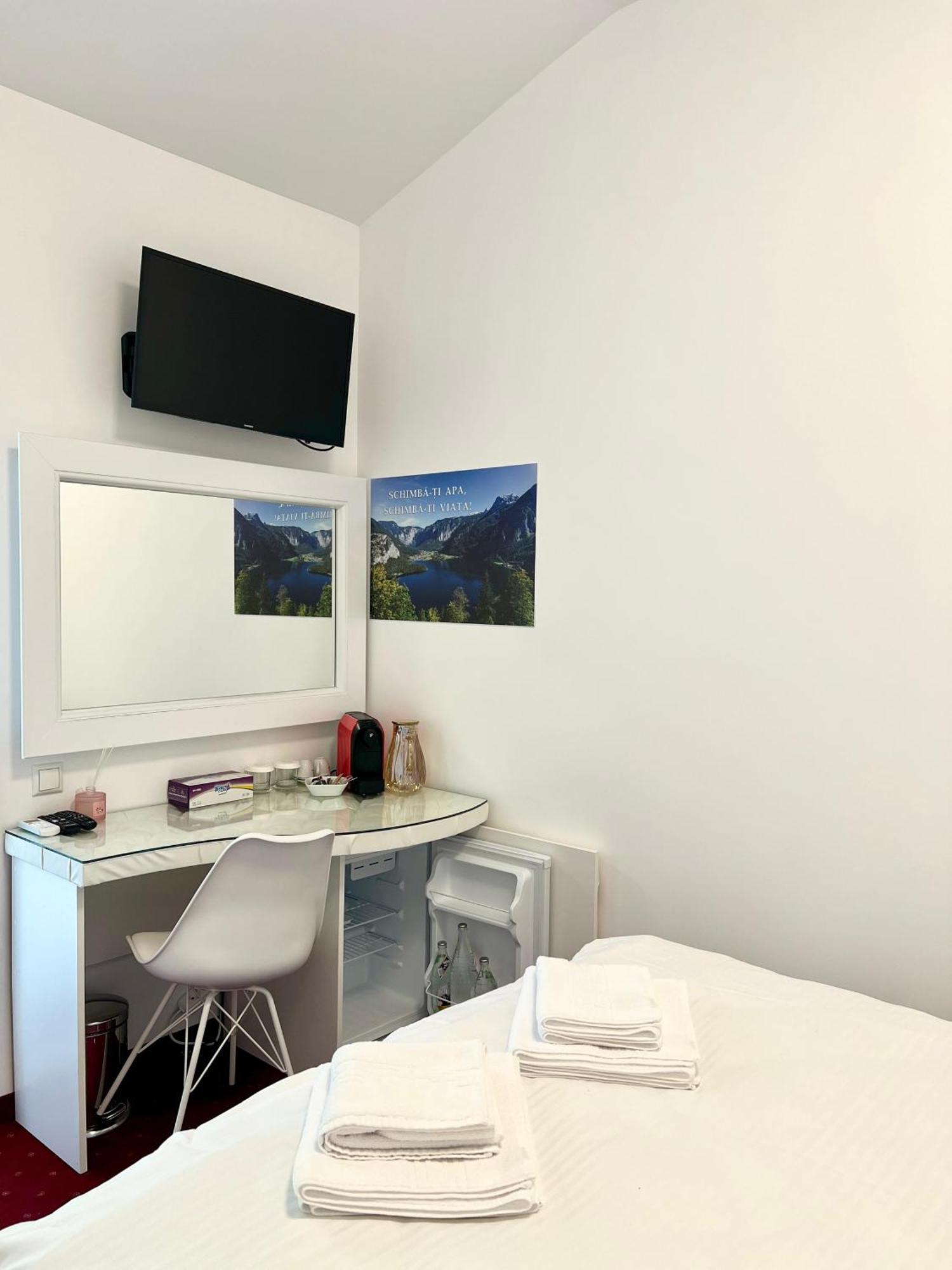 Royal Park Complex Hotel Bascov Ngoại thất bức ảnh