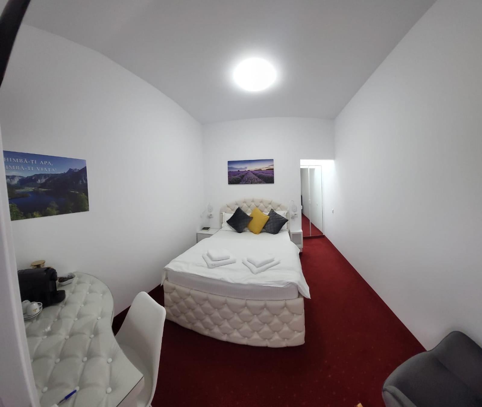 Royal Park Complex Hotel Bascov Ngoại thất bức ảnh