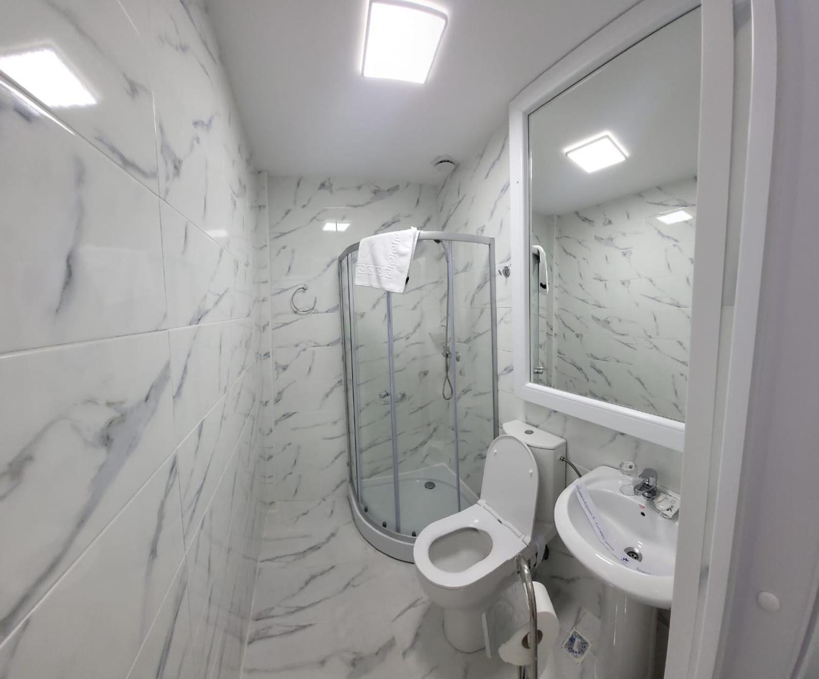 Royal Park Complex Hotel Bascov Ngoại thất bức ảnh